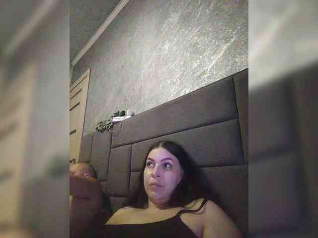 Cleopatra1990 webcam