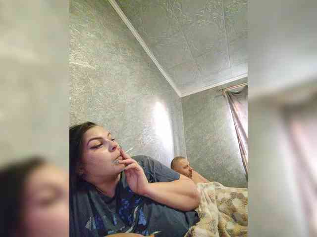 Cleopatra1990 webcam