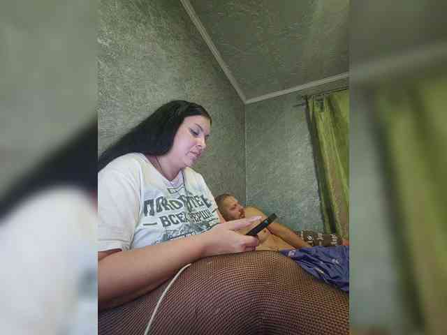 Cleopatra1990 webcam