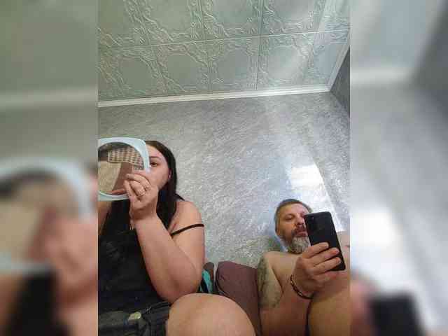 Cleopatra1990 webcam