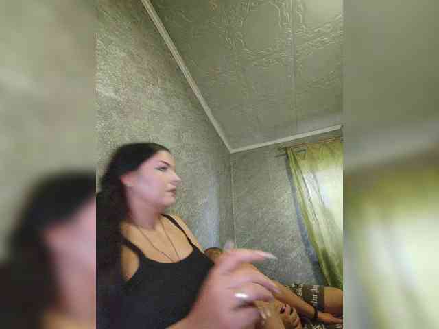 Cleopatra1990 webcam