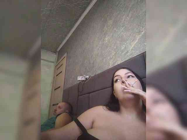 Cleopatra1990 webcam