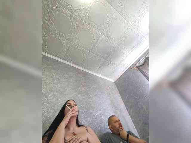 Cleopatra1990 webcam