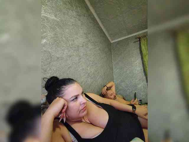 Cleopatra1990 webcam