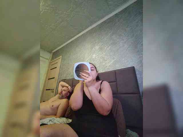 Cleopatra1990 webcam