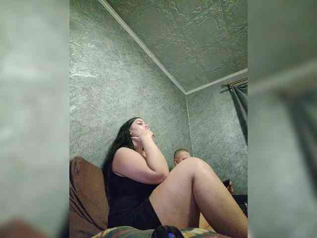 Cleopatra1990 webcam