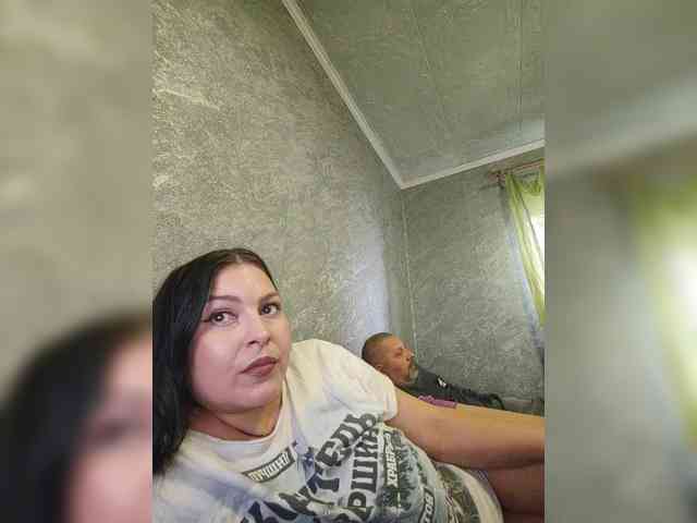 Cleopatra1990 webcam