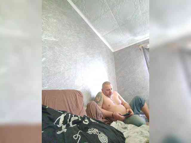 Cleopatra1990 webcam