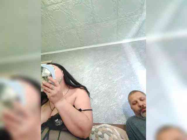 Cleopatra1990 webcam