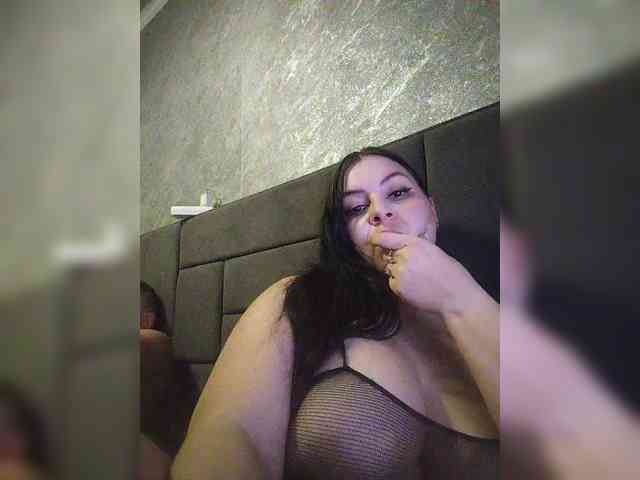 Cleopatra1990 webcam