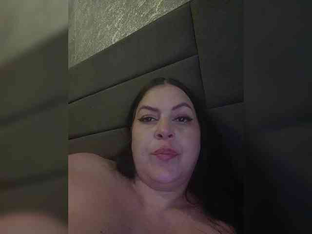 Cleopatra1990 webcam