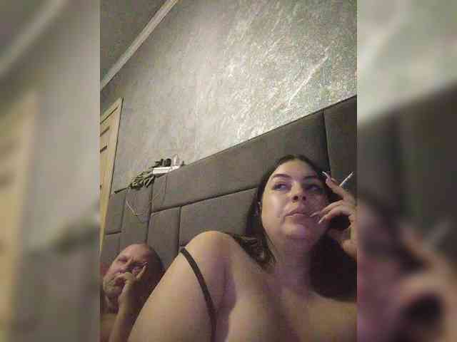 Cleopatra1990 webcam