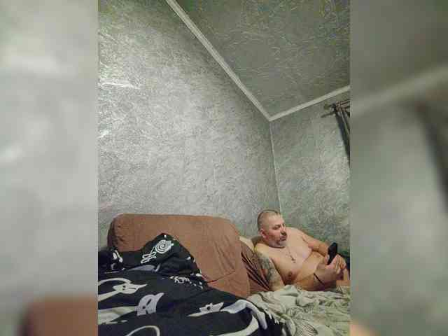 Cleopatra1990 webcam