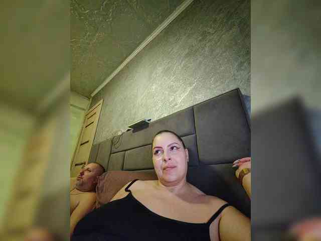 Cleopatra1990 webcam