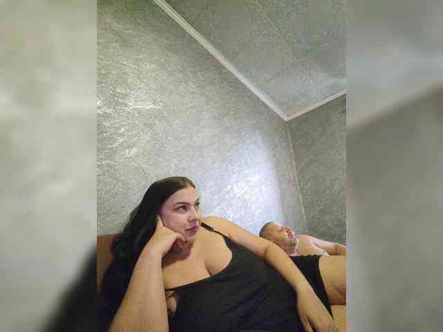 Cleopatra1990 webcam