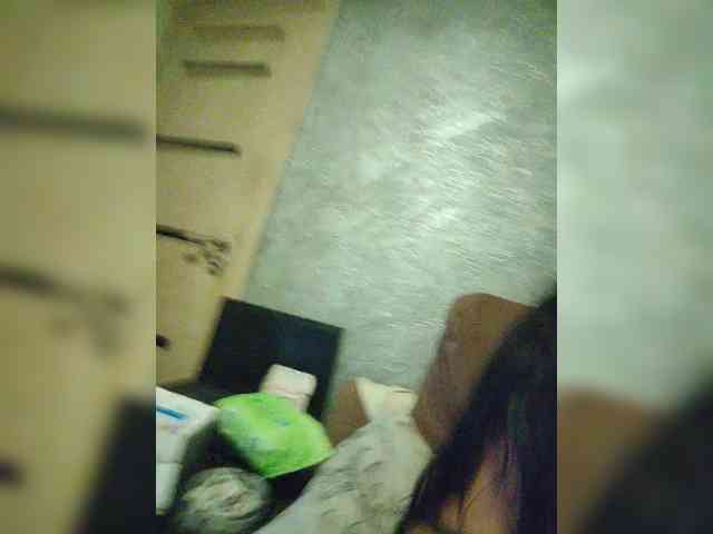 Cleopatra1990 webcam