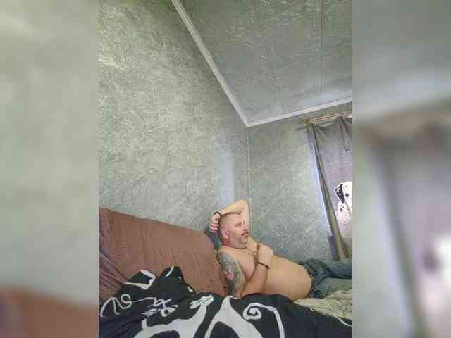 Cleopatra1990 webcam