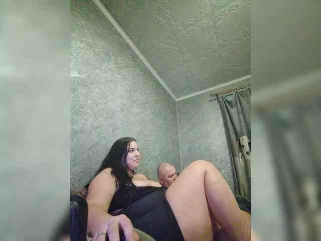 Cleopatra1990 webcam