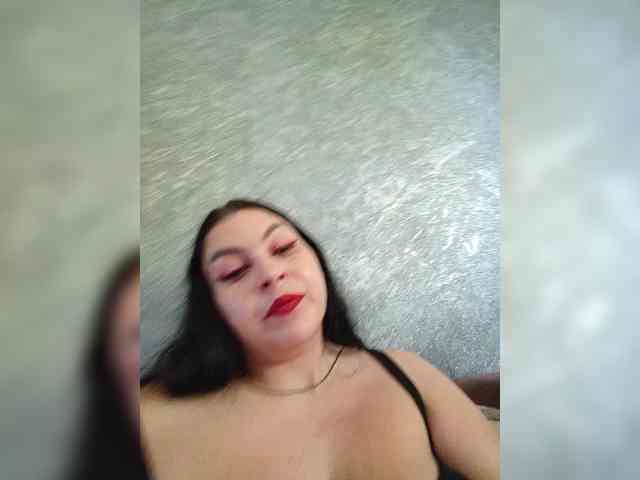 Cleopatra1990 webcam