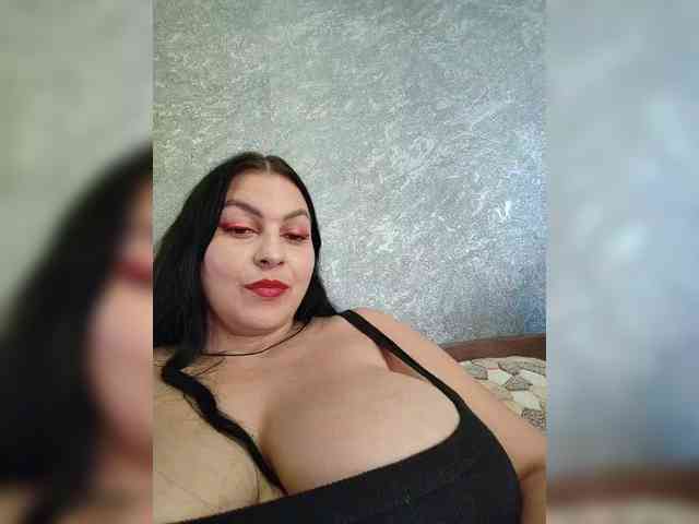 Cleopatra1990 webcam