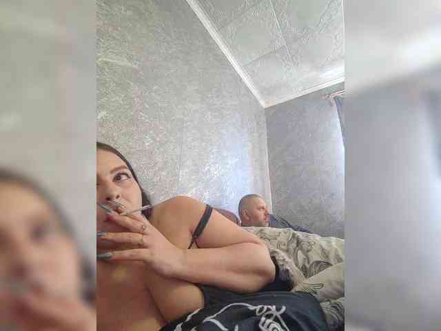 Cleopatra1990 webcam