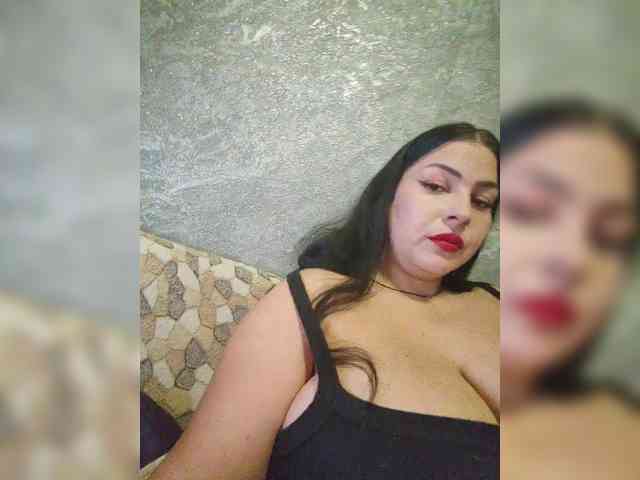 Cleopatra1990 webcam