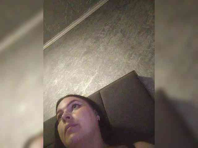 Cleopatra1990 webcam