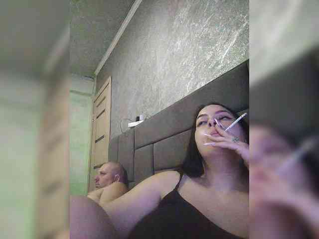 Cleopatra1990 webcam