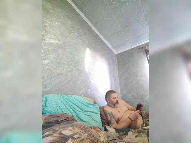 Cleopatra1990 webcam