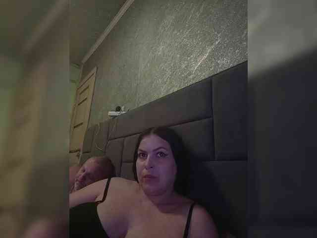 Cleopatra1990 webcam