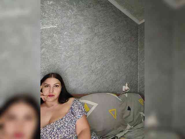 Cleopatra1990 webcam