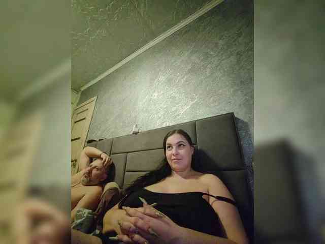 Cleopatra1990 webcam