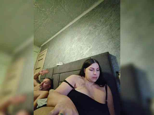 Cleopatra1990 webcam