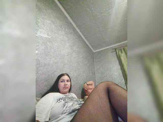 Cleopatra1990 webcam