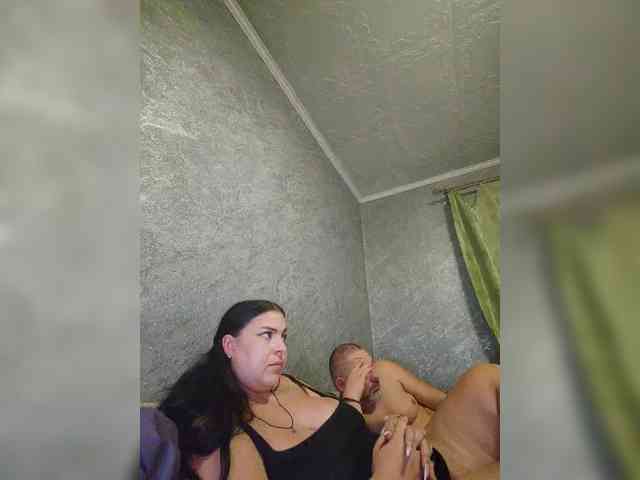 Cleopatra1990 webcam