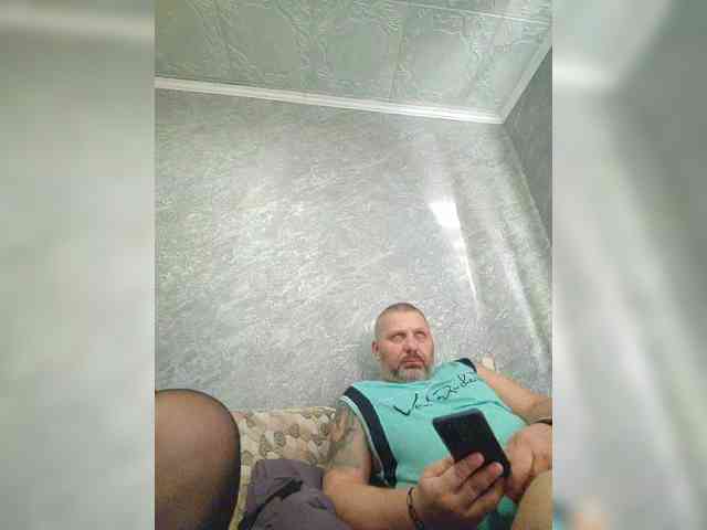 Cleopatra1990 webcam