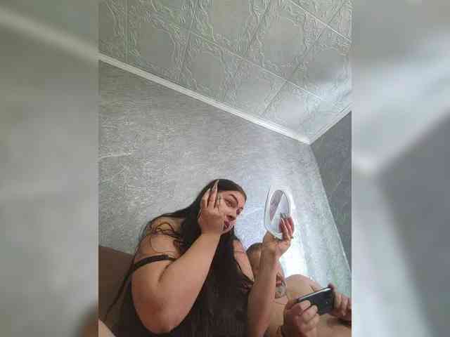 Cleopatra1990 webcam