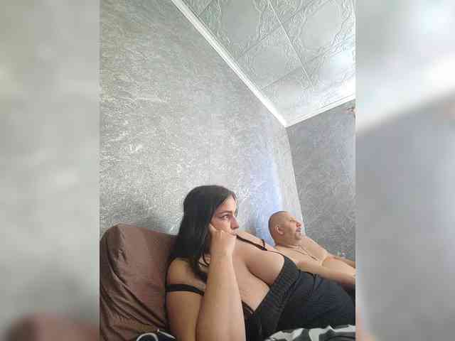 Cleopatra1990 webcam