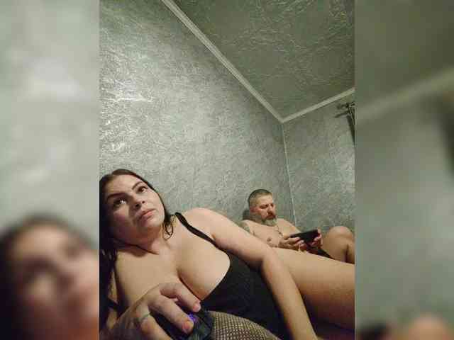 Cleopatra1990 webcam