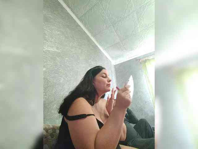 Cleopatra1990 webcam