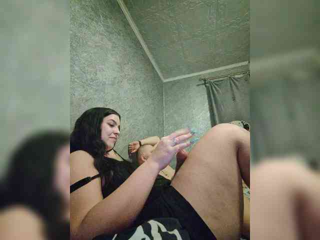 Cleopatra1990 webcam