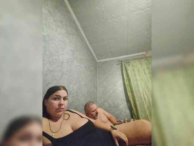 Cleopatra1990 webcam