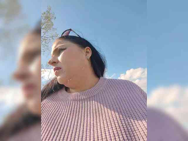 Cleopatra1990 webcam