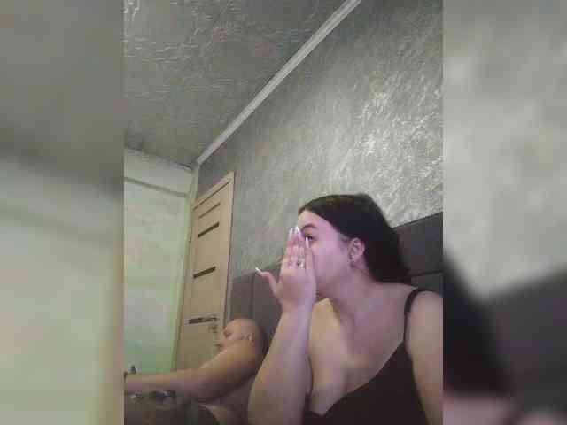 Cleopatra1990 webcam