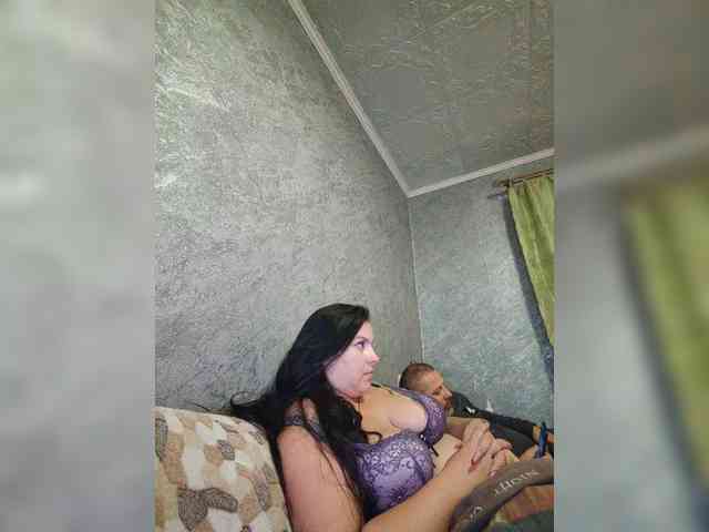 Cleopatra1990 webcam