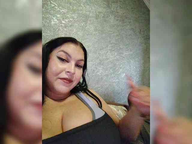 Cleopatra1990 webcam