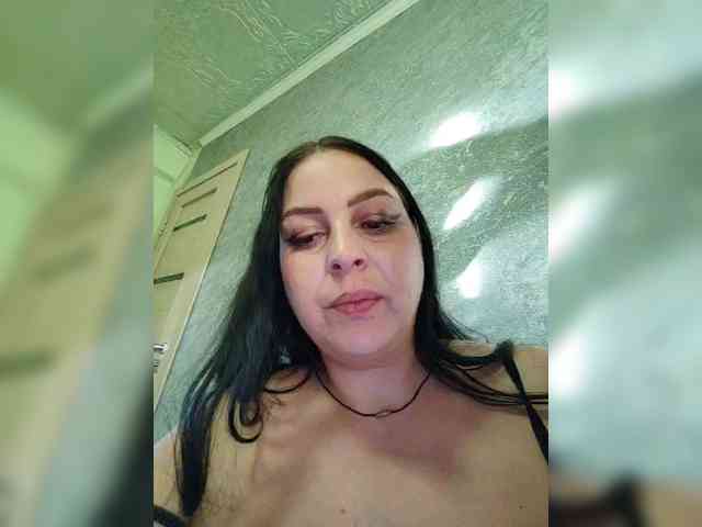 Cleopatra1990 webcam