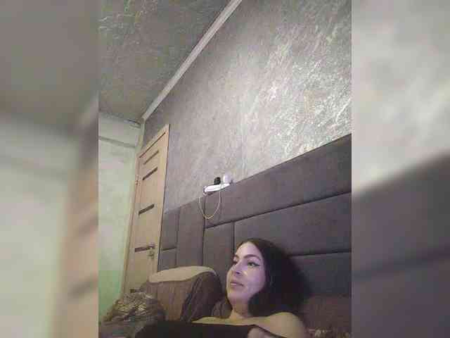 Cleopatra1990 webcam