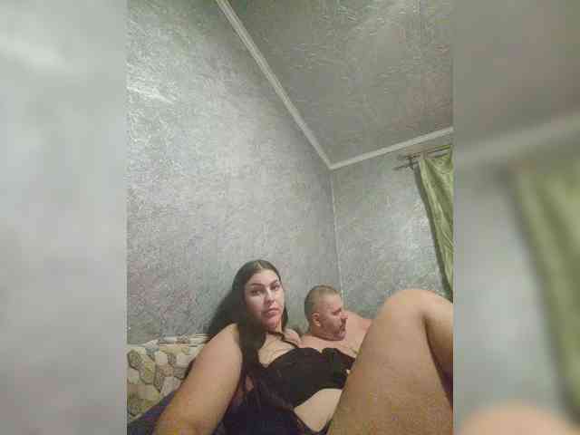 Cleopatra1990 webcam