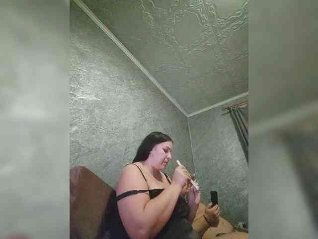 Cleopatra1990 webcam